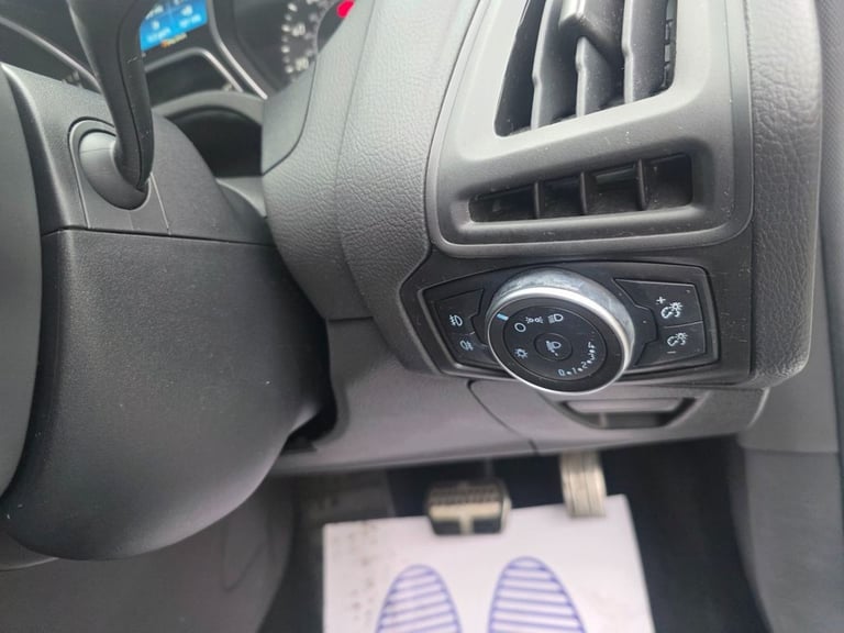 2016 Ford Focus 1.0 EcoBoost 125 Zetec S 5dr Auto HATCHBACK PETROL Automatic