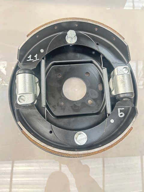 Front drum brakes Maserati 3500 GT