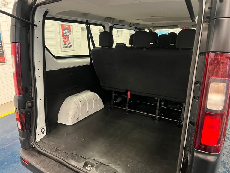 2018 Vauxhall Vivaro L2 1.6CDTI 120PS LWB 9 SEAT MINIBUS (EURO 6) MPV Diesel Manual