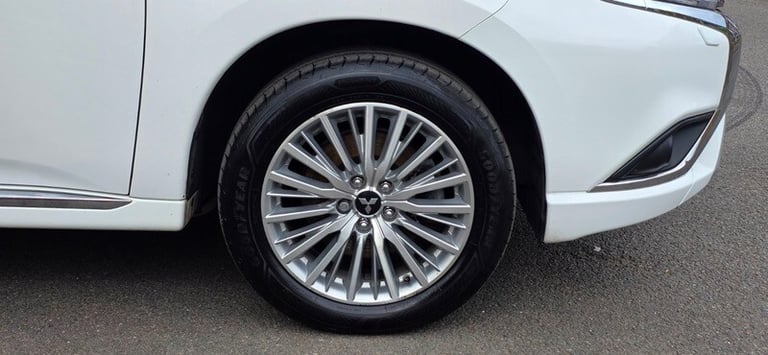 2019 Mitsubishi Outlander 2.4 PHEV Juro 5dr Auto ESTATE PETROL/ELECTRIC Automatic