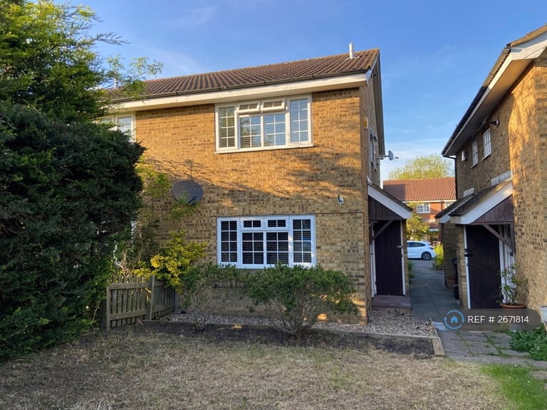 image for 1 bedroom house in Foxglove Lane, Chessington, KT9 (1 bed) (#2671814)