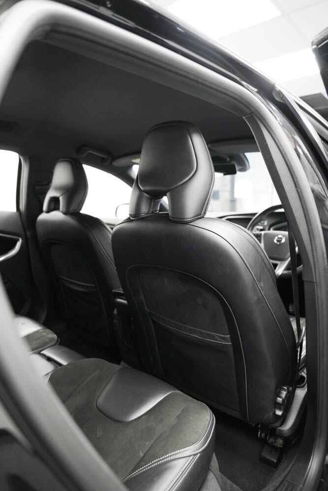  Volvo V40 2.0 D2 R-Design Nav Plus Euro 6 (s/s) 5dr Diesel Manual