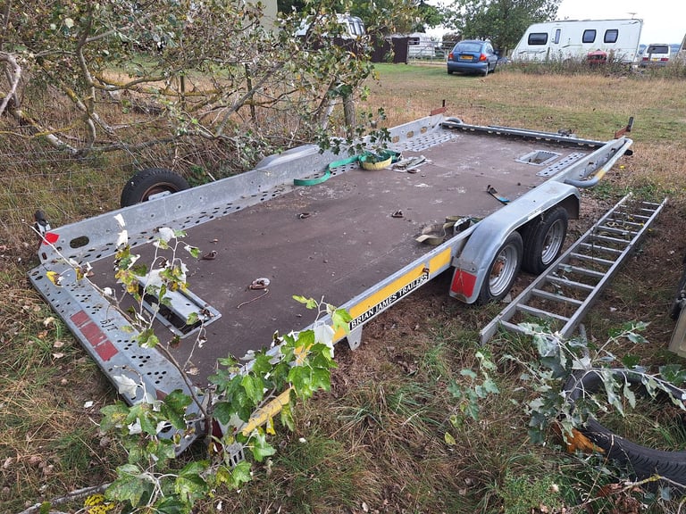 Brain james tilt bed car trailer