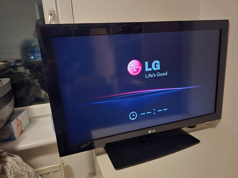 37 inches LG LCD TV (Not Smart) 