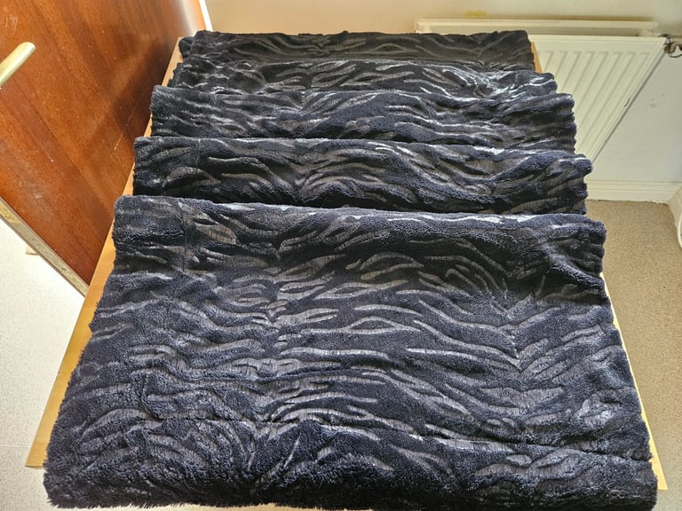 image for Large black animal print throw / blanket / bed linen / bedding £10