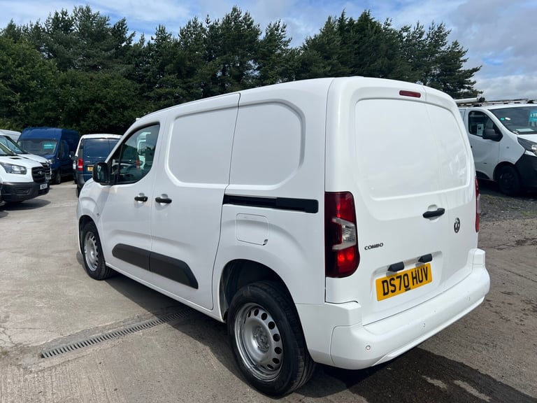 2020 Vauxhall Combo 2300 1.5 Turbo D 100ps H1 Sportive Van PANEL VAN Diesel Manual