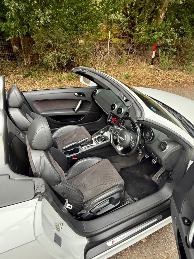 Audi TT Black Edition, TDI, Convertible, 2012, Manual, 1968 (cc), 2 doors