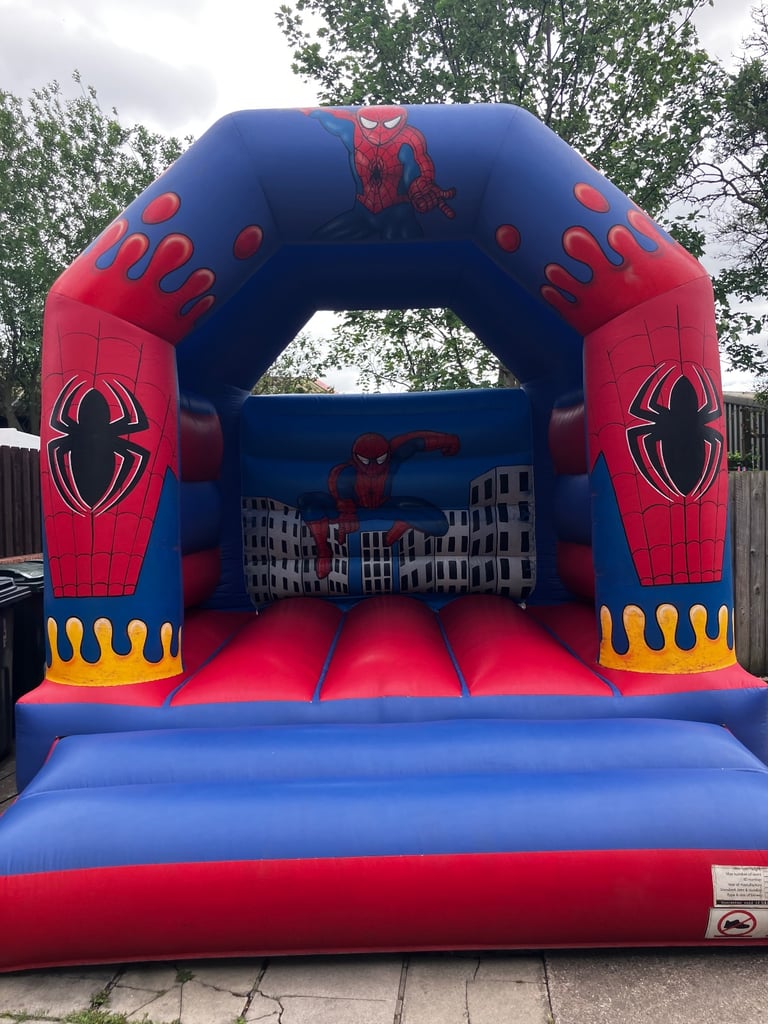 Bouncy castles versus one’s £60 disco ones £90 both + delivery more available ask bargain