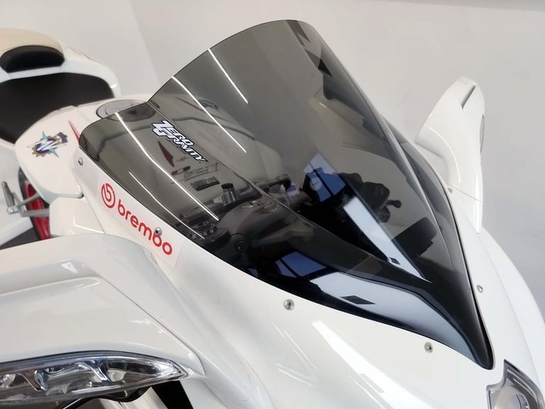 2015 MV Agusta F4 1000 White 1,135 Miles | £256 Dep & £256 pcm 7.9% APR