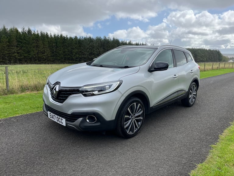 REDUCED Renault Kadjar SUV 1.2 petrol turbo 2017 65K , Fresh MOT , Ulez compliant , Immaculate car