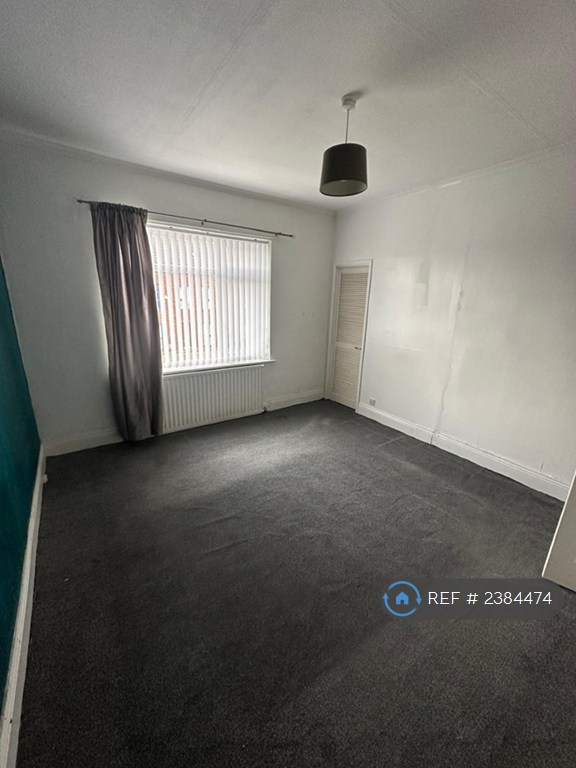 2 bedroom house in South Hetton Road, Easington Lane, Houghton Le Spring, DH5 (2 bed) (#2384474)