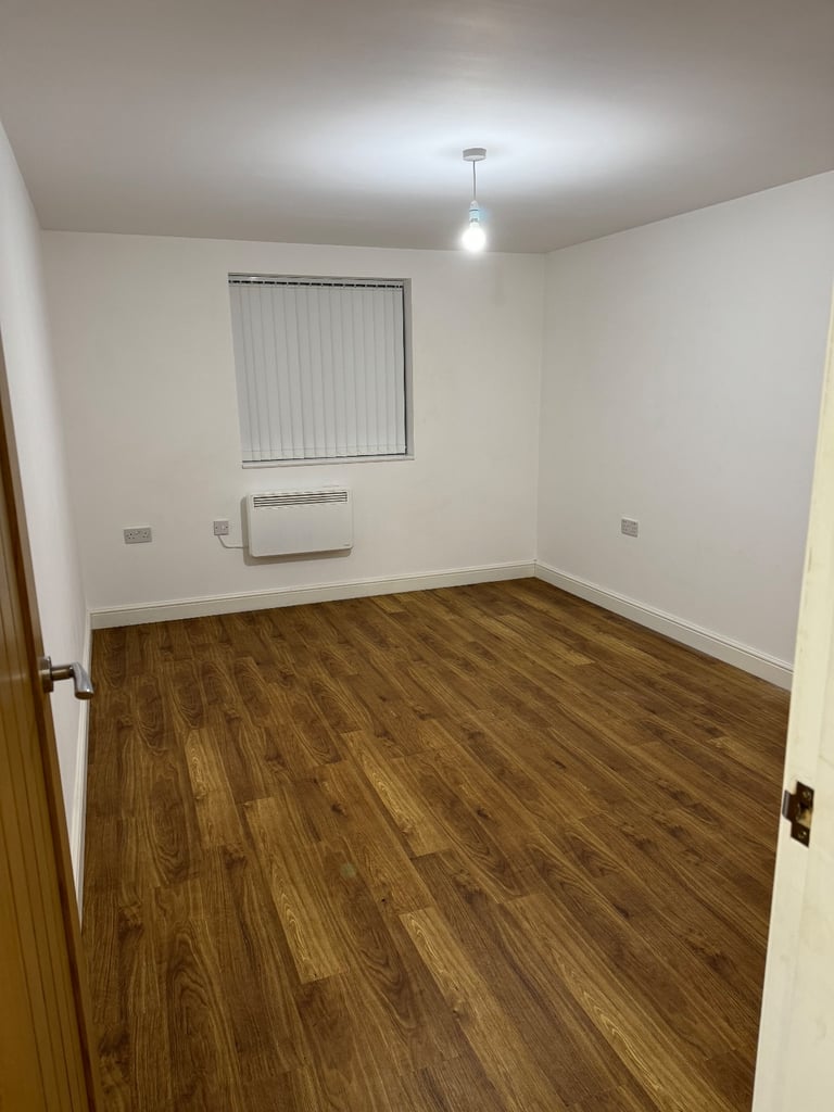 2 bed flat for rent 