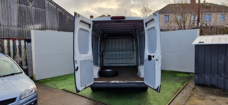 2015 Peugeot Boxer Hdi 335 L3h2 Professional P/v Panel Van Diesel Manual