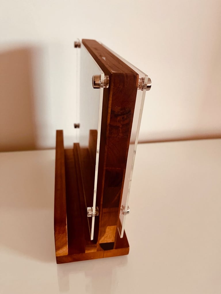 image for Magnetic Knife Stand (Enoking) - Solid acacia wood