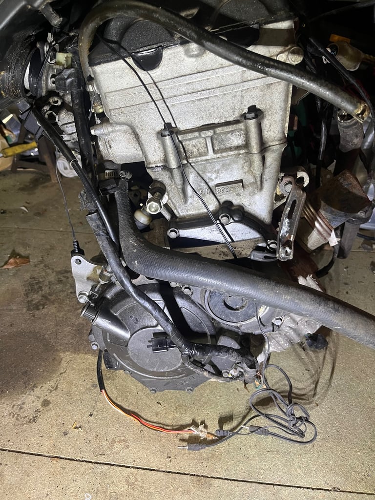 Honda CBR 900 RR Fireblade engine