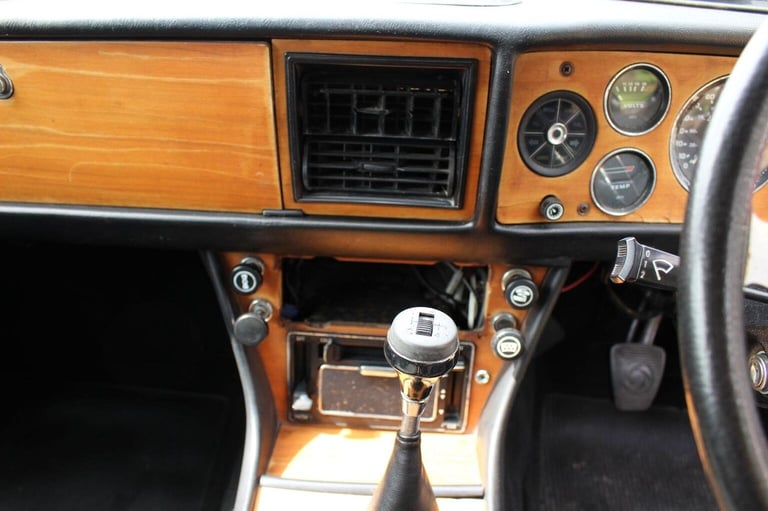 TRIUMPH STAG 3.0 2dr 1975