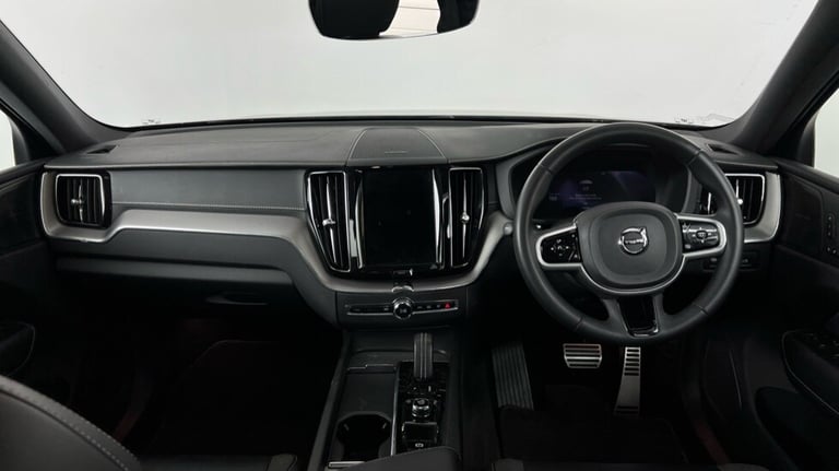 2021 Volvo XC60 B6 R-Design PRO AWD Mild Hybrid(22'Alloys, Harman Kardon, Panroof, Carplay) Estat...