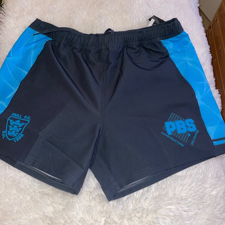 Hull fc 2025 pro player short’s in 3xl and 5xl BNWT (20 pounds each)