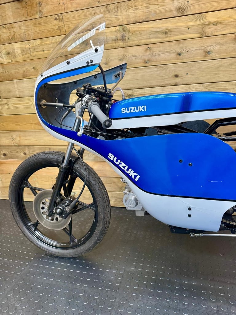 Suzuki ZR50 race replica / 1984 model / tax and mot exempt 
