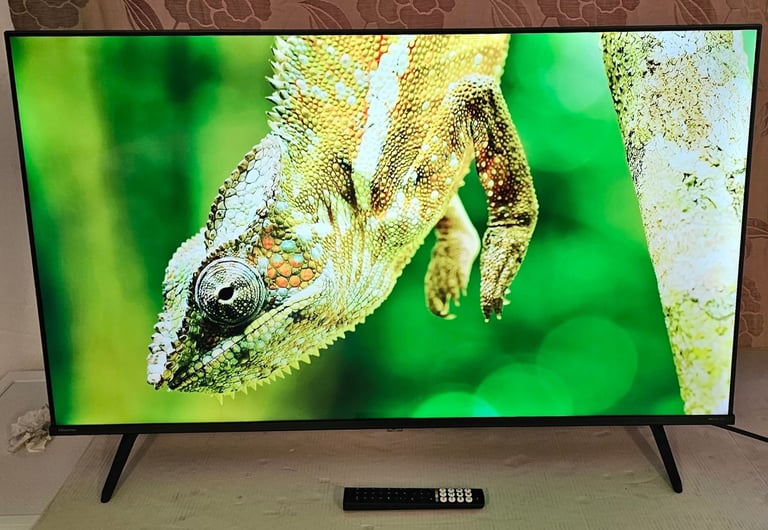 Hisense 55 inch smart 4k ultra HD led TV unused with remote 