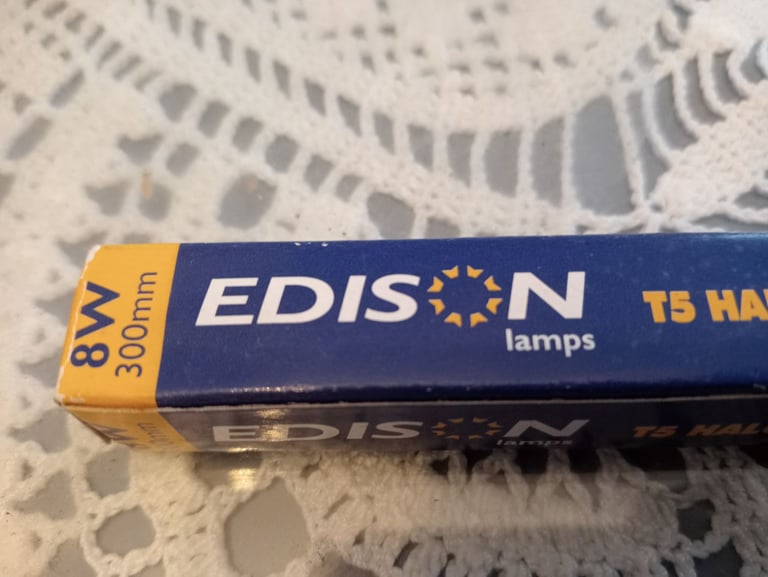 Electric lamps 