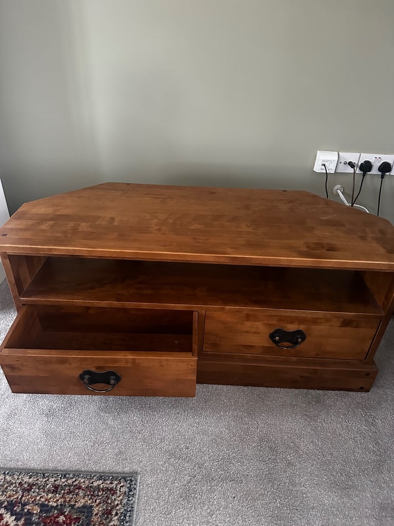 Laura Ashley Garrat corner TV stand