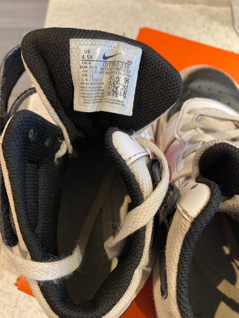 NIKE Mid Court UK SIZE 4