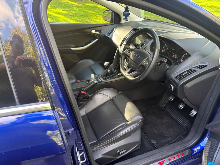 Ford, FOCUS, Hatchback, 2015, Manual, 1499 (cc), 5 doors