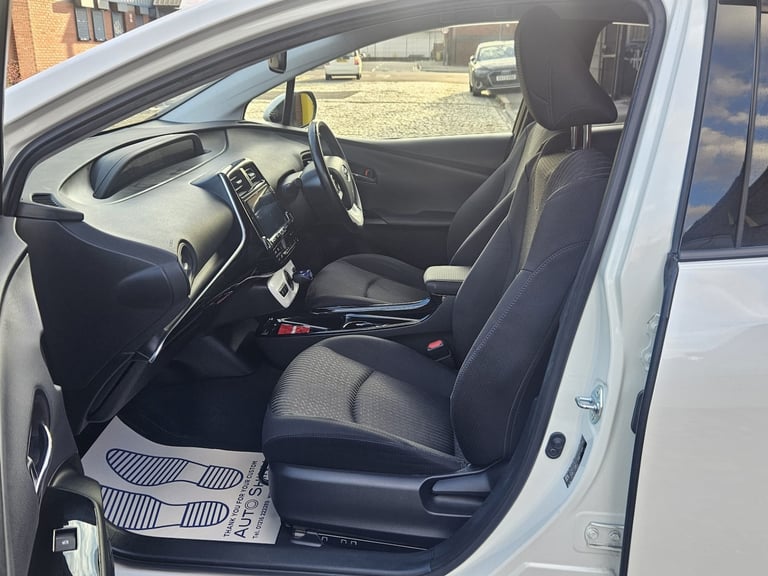 2018 Toyota Prius 1.8 Hybrid Automatic 5dr 5 Seats Hatchback Petrol/Electric Hybrid Automatic