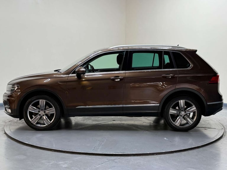 2017 Volkswagen Tiguan 2.0 TDI BlueMotion Tech SEL DSG 4Motion Euro 6 (s/s) 5dr SUV Diesel Automatic