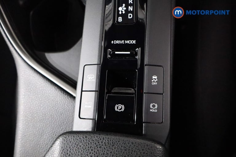 2024 Toyota C-HR 2.0 PHEV Design 5dr CVT HATCHBACK PETROL/ELECTRIC Automatic