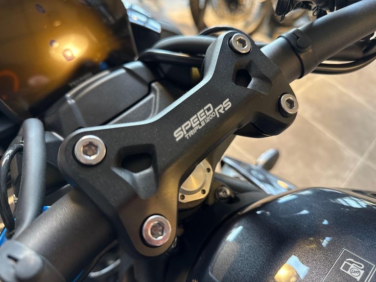 2025 Triumph Speed Triple 1200 RS PREMIUM COLOUR Petrol grey 6 Speed