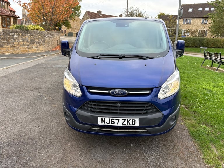 2017 Ford Transit Custom 2.0 TDCi 130ps Low Roof Limited Van PANEL VAN Diesel Manual