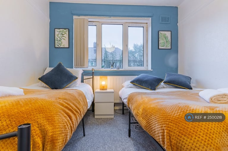 2 bedroom flat in Rawlins Street, Birmingham, B16 (2 bed) (#2500218)