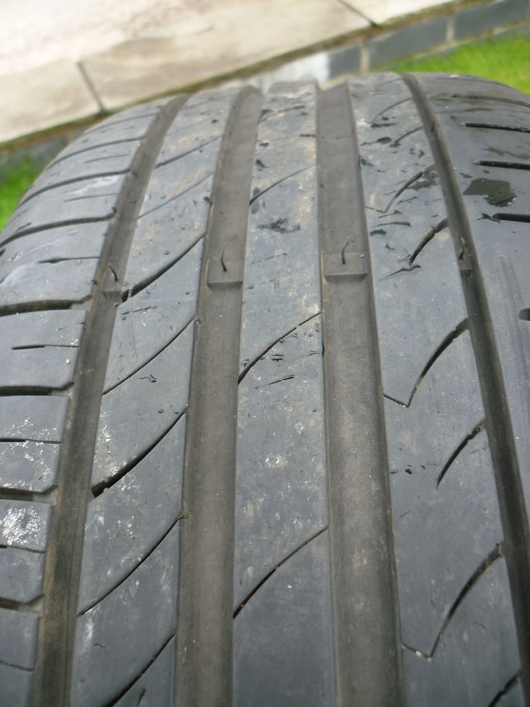225/55/17 tyre