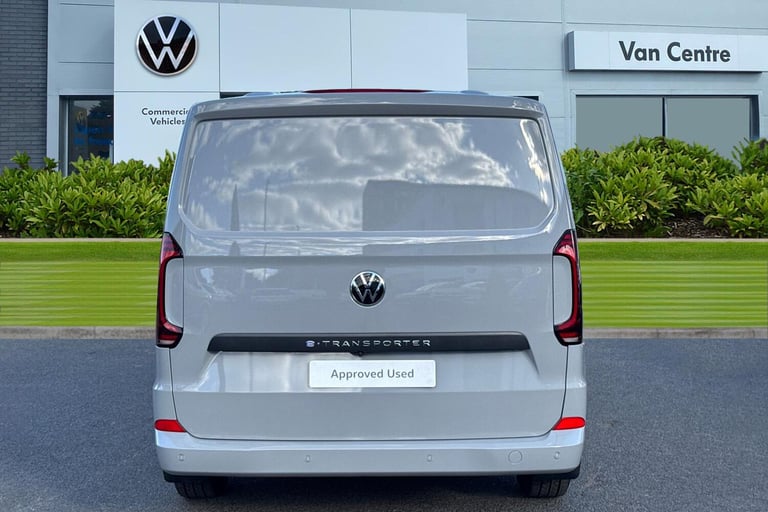 2025 Volkswagen Transporter 160kW 65kWh Commerce Pro Van Auto Van Automatic