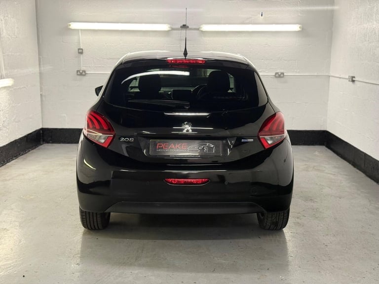 2017 Peugeot 208 1.2 Puretech Allure PETROL/MANUAL/5-DR