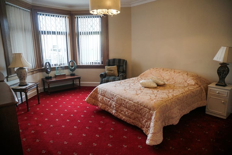 Detached bungalow Duddingston 