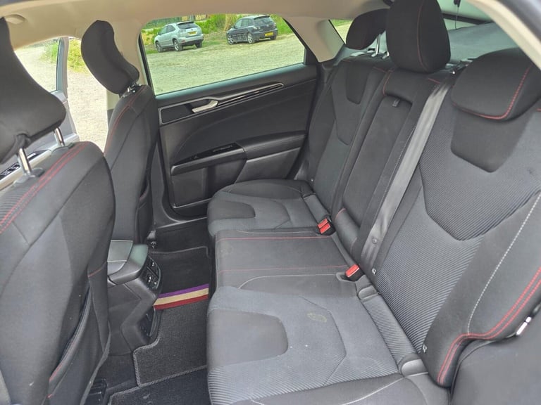 2017 Ford Mondeo 2.0 TDCi ST-Line Powershift Euro 6 (s/s) 5dr Hatchback Diesel Automatic