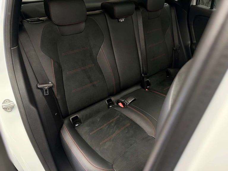 2020 Mercedes-Benz GLA 2.0 GLA 220 AMG Line Premium+ D 4Matic Auto 4WD 5dr SUV Diesel Automatic