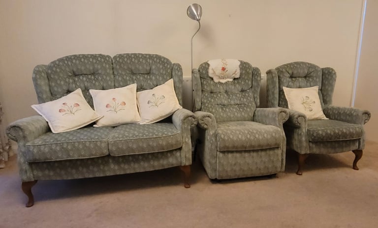  CELEBRITY WOBURN 3 piece suite 