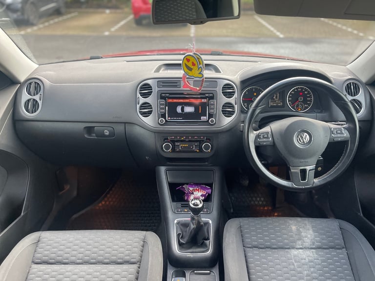 Volkswagen, TIGUAN, Estate, 2011, Manual, 1968 (cc), 5 doors