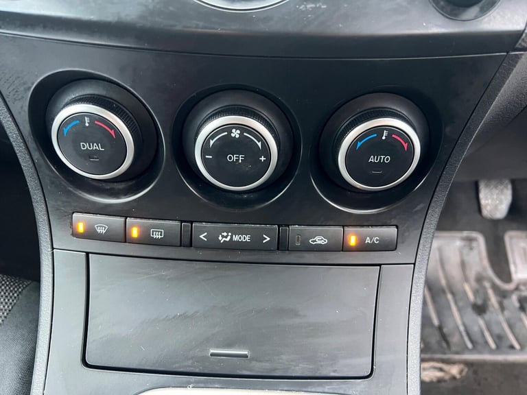 2013 Mazda Mazda3 1.6 Tamura Euro 5 5dr HATCHBACK Petrol Manual