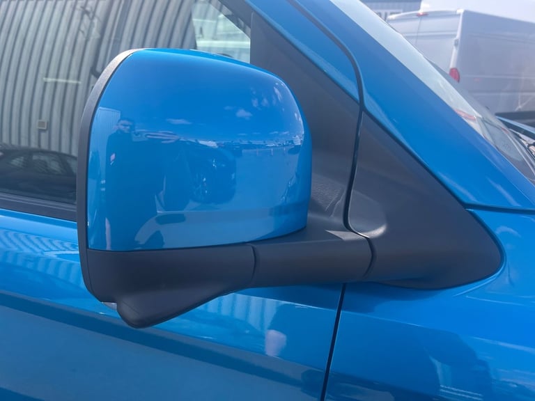 2025 Ford Tourneo Custom E-Tourneo Custom Titanium X Bus M1 340 L1 65kWh 160kw 218 RWD 1 Speed Au...