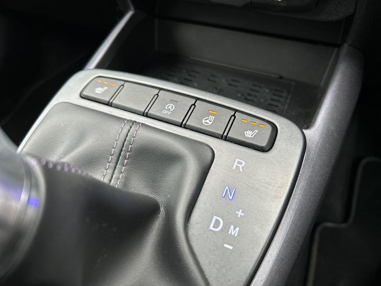 2024 Hyundai i10 1.0 Premium Hatchback 5dr Petrol Auto Euro 6 (s/s) (63 ps) Hatchback PETROL Auto...