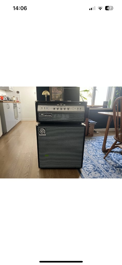 Ampeg V4B Bass Amp And SVT-212AV Cab Bundle