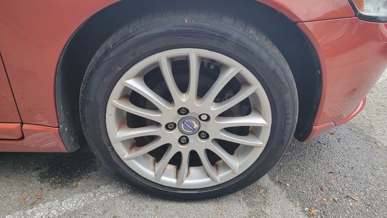 2012 Volvo S40 2.0 SE Lux Edition 4dr Saloon Petrol Manual