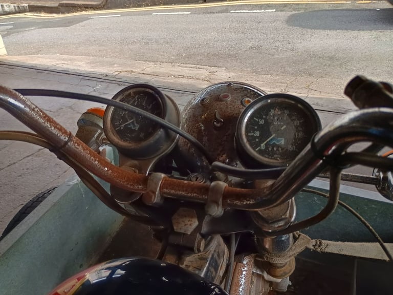 Triumph, 1978, 744 (cc)