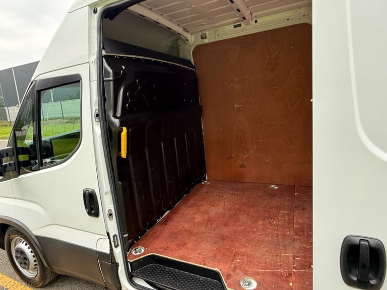 2022 Iveco Daily 2.3 High Roof Van 4100 WB XLWB PANEL VAN Diesel Manual