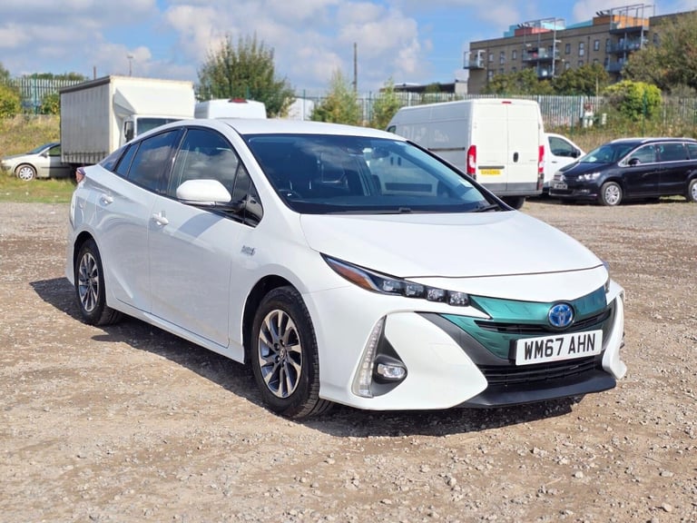 2018 Toyota Prius 1.8 VVT 8.8kWh Business Edition Plus Hatchback 5dr Petrol Plug-in Hybrid CV Hat...
